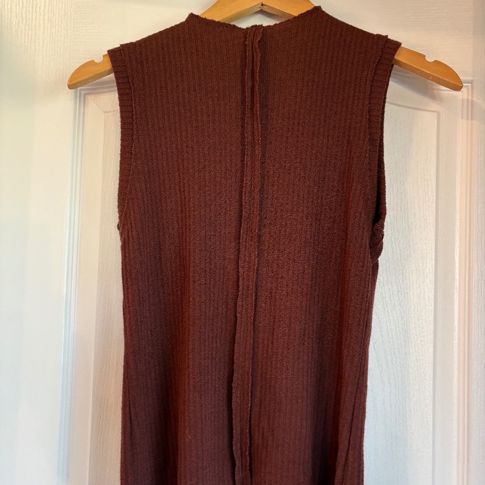 Sleeveless top